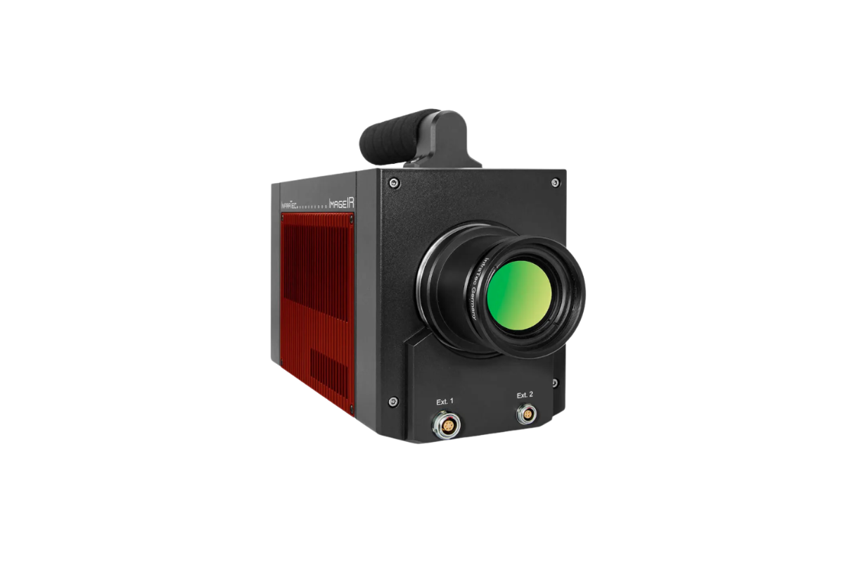 InfraTec ImageIR 9400 hs camera with mounted lens, side view