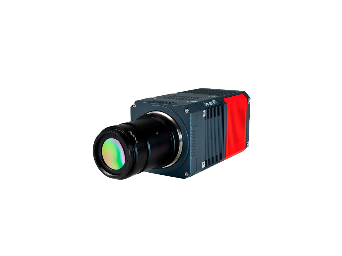 InfraTec ImageIR 6300 camera side view with mounted objective lens